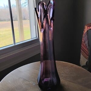 Vintage MCM amethyst five finger swung base. 10 in